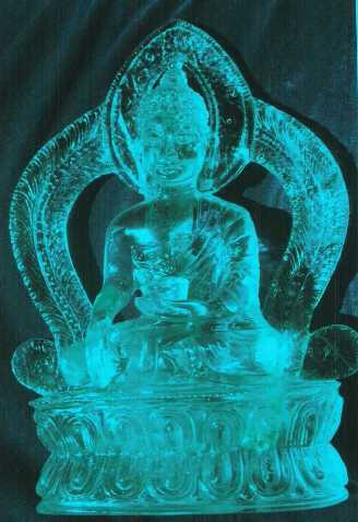 Buddha in crystal: Front Look