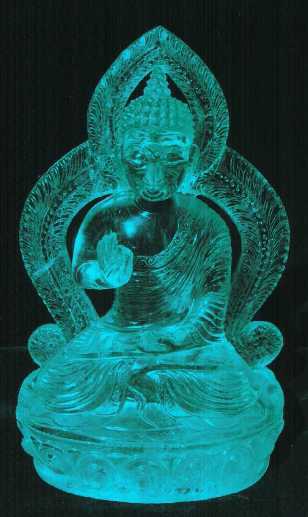 Buddha in crystal: Front Look