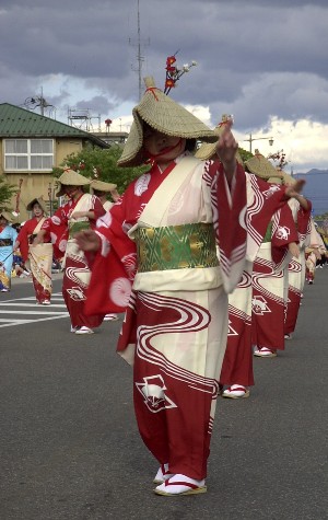 Women dancing at the Tenjin Festival