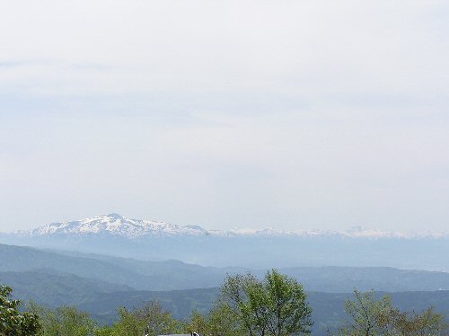 Gassan seen from Chokai.