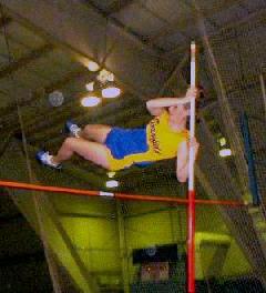 Sara vaulting at Lehigh