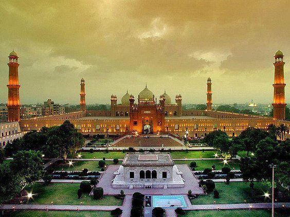 Badshahi Mosque in Lahore, Pakistan: 