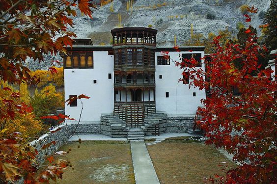 Khaplu Fort-A valley the Kings of valleys are situated at the east of Skardu in the foot of Masherbrum Mountains which leads to Ghandogoro La to K-2 Base Camp: 