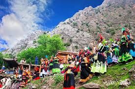 Kalash is one of the traditional and cultured rich valleys of Chitral. This valley includes all of the natural factors which are necessary to keep a life on[Pakistan]: 