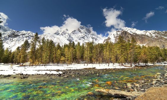 River Naltar. � Pakistan: 