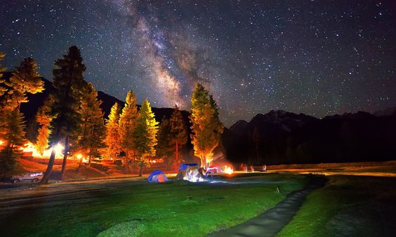 Evening in Rama meadows.: 