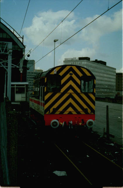 08673