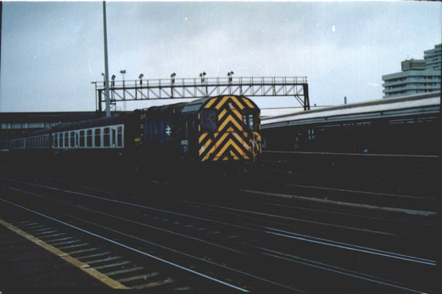 09005