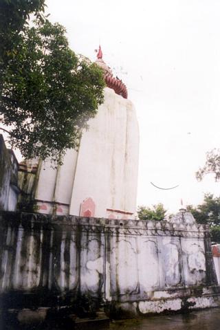 Huma - The Leaning Temple