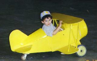 Cmte.Miguel D�Amore voando IFR