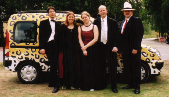 Five people, a stuffed turtle and a Renault Kangoo