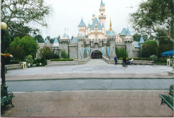 DISNEY1.jpg (53586 bytes)
