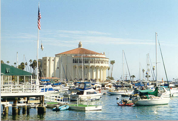 CATALINA.jpg (49969 bytes)