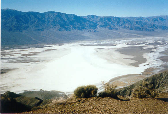 Dead Valley.jpg (39941 bytes)