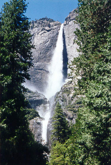 Yosemity2.jpg (66780 bytes)