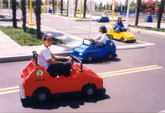 LEGOLAND3.jpg (44936 bytes)