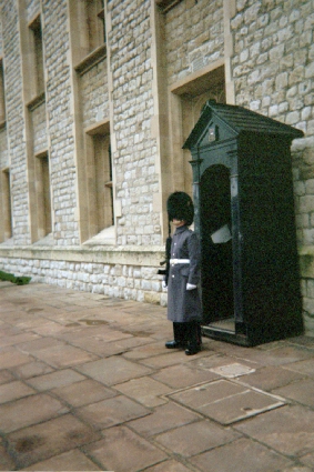 Royal Guard outside the Tower of London...I feel so bad for them. It's so cold there and when they get chilly they're only allowed to march...otherwise they just stand there. Although, I suppose it's an honor being on the Royal Guard.