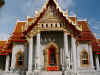 06_2-24_Bangkok_temple.jpg (80820 bytes)
