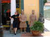 06_2-36_Singapore_terrocotta_warriors.jpg (58923 bytes)