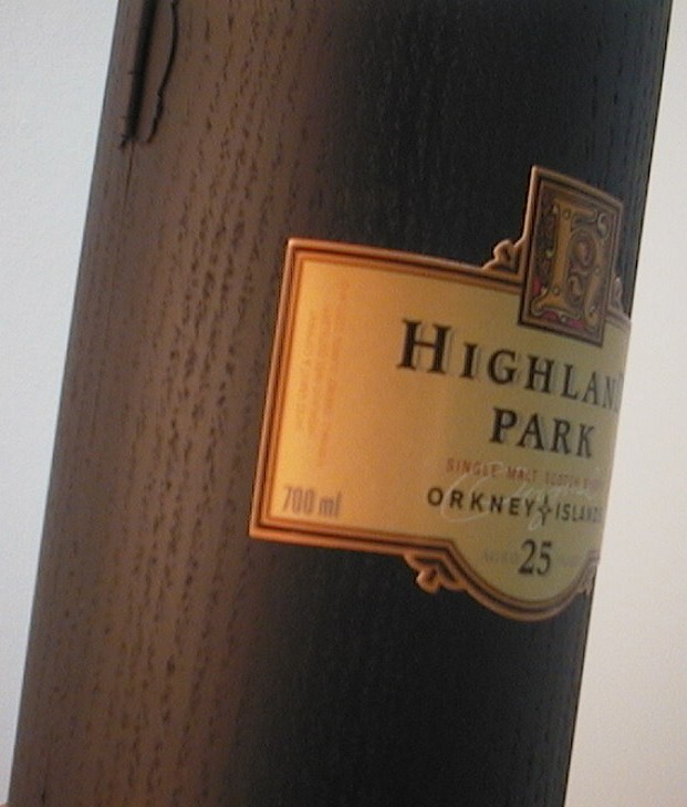 Highland Park 25 Year Old Packaging