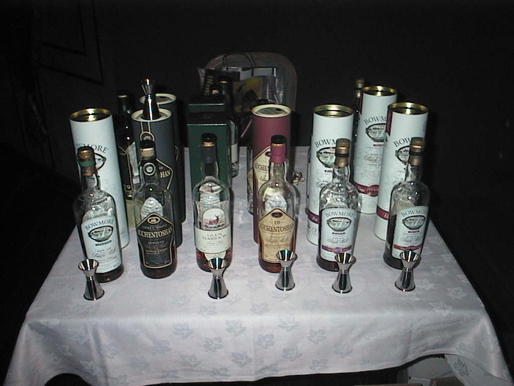 Bowmore Legend, Auchentoshan Three Wood, Glen Garioch 15 Year Old, Auchentoshan 10 Year Old, Bowmore Dawn, Bowmore Dusk