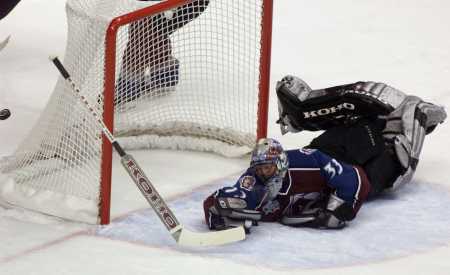 Roy loses stick...yikes!