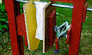 Photo of a closeup view of thepress plates and the jack