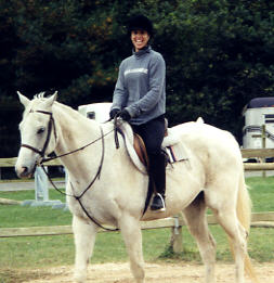 Lauren Giuffre riding Linus