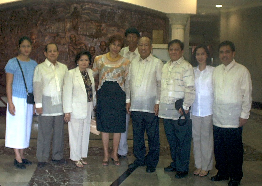 docvic w PMA Pres Gil Fernandez