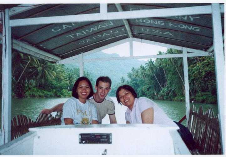 the adventurous boat-trip on the Loboc river