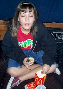 nicole.jpg (63535 bytes)