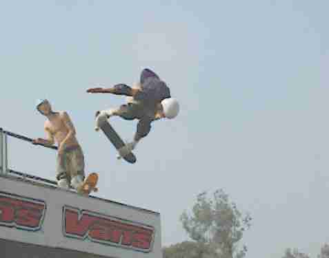 [J.Stevason, backside ollie at warped tour am finals]