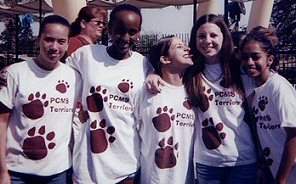 Us at Busch Gardens.. L to R: Haley, Samaa, Bianca, me and Anuja.  Whee.