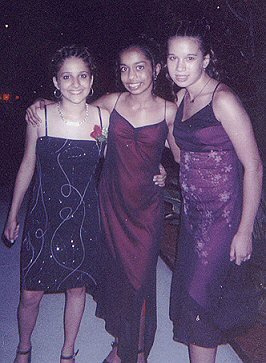 Bianca, Anuja and Haley outside Chili's.