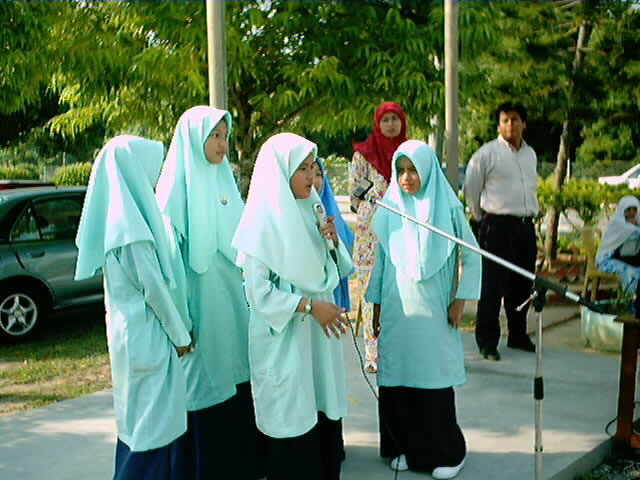 persembahan menarik drpd murid th6 wira