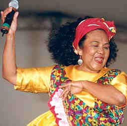 @ Womad Taranaki 2003&nbsp; .......a roots original, Toto la Momposina creates a brilliant fusion of Colombian and Cuban traditional pop styles