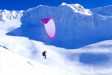 Girdwood, Alaska - Parakiting