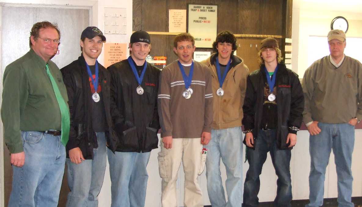 Coach Lee White-Hamilton, Jared Koliha, Jason Galley, Andy Thiele, David Larsen, Joe Pachunka, ECTC President Chuck Kopocis - 2nd Place Team Handicap & 2nd Place High Overall Team