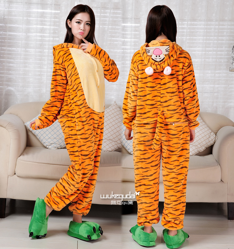 ** Pre ** ชุดนอนคู่รักสไตล์เกาหลี  ดูสีและไซส์เพิ่มเติมที่ภาพเสริมค่ะ ราคาเป็นคู่นะคะ  