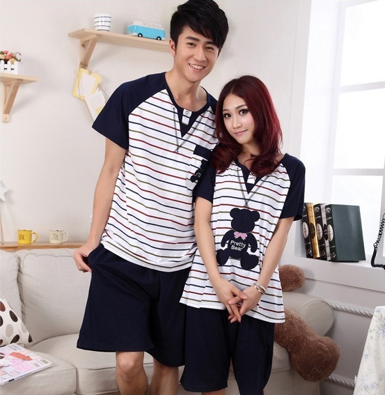 ** Pre ** ชุดนอนคู่รักสไตล์เกาหลี  ดูสีและไซส์เพิ่มเติมที่ภาพเสริมค่ะ ราคาเป็นคู่นะคะ  