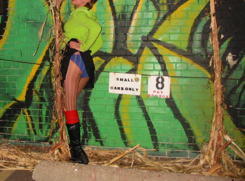 L'�pouse: FlauntingPretty