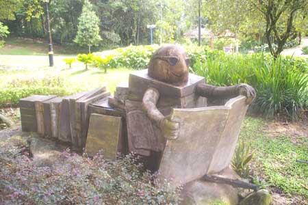 Bookworm @ Taman Tasik Perdana