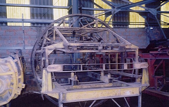 fabmold3.jpg (67487 bytes)