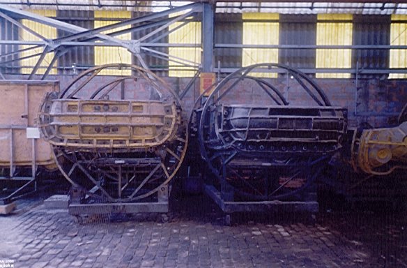 fabmold4.jpg (53588 bytes)