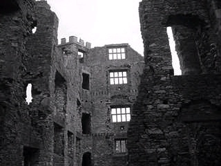 Inside Mallow B&W