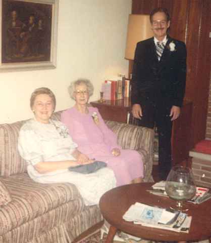 From Left to Right:&nbsp; Kay (Bucher) Sigsbee (My Aunt), Effie Lee Sigsbee (My Gr. Aunt), Edward Beryl Sigsbee (My Uncle).