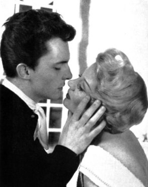 VARIATION ON A THEME (1958)