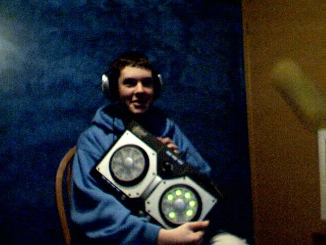 adam shows off his dm2..he got mad skillz!