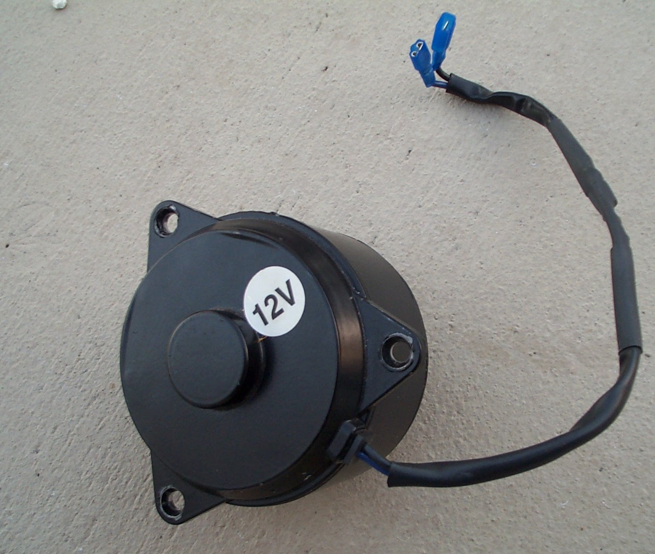 Elec_Fan_Mtr_back.jpg (292581 bytes)