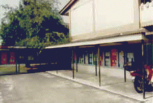 Gajah Menyusu